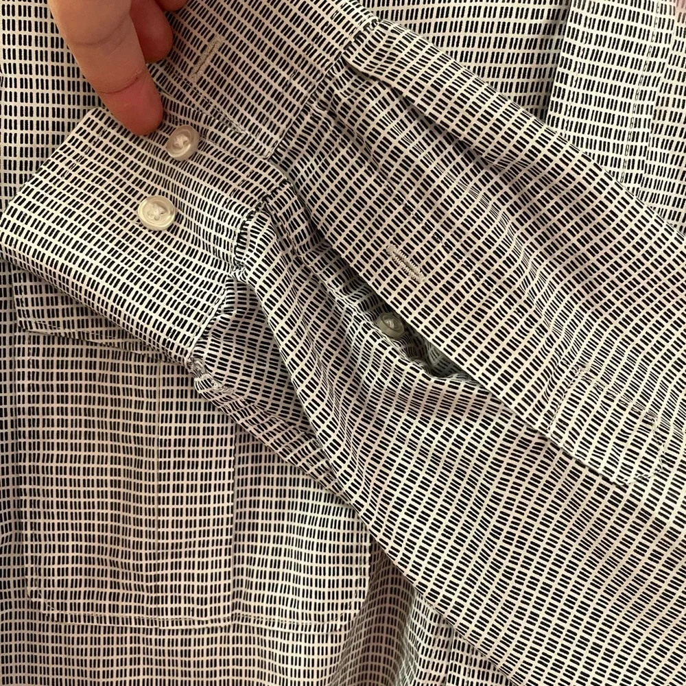 Banana Republic Men's Navy & White Micro Print‎ Button Down Shirt XL